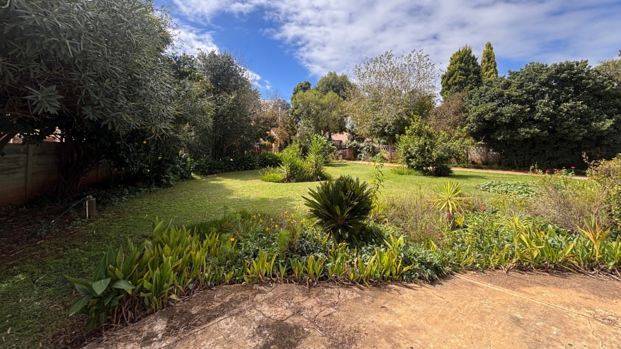 4 Bedroom Property for Sale in Flamwood North West